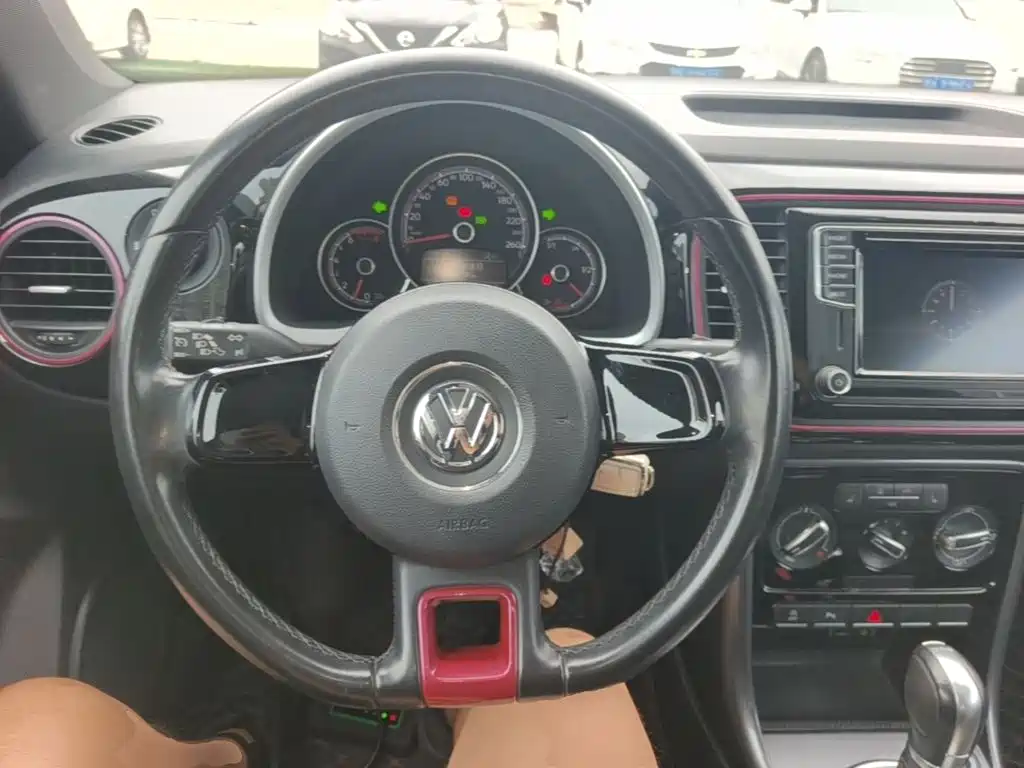 Volkswagen Beetle — миниатюра 11
