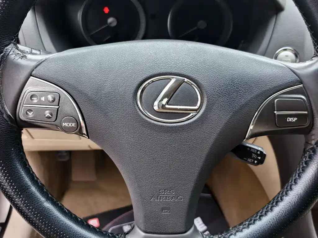 Lexus ES — миниатюра 15