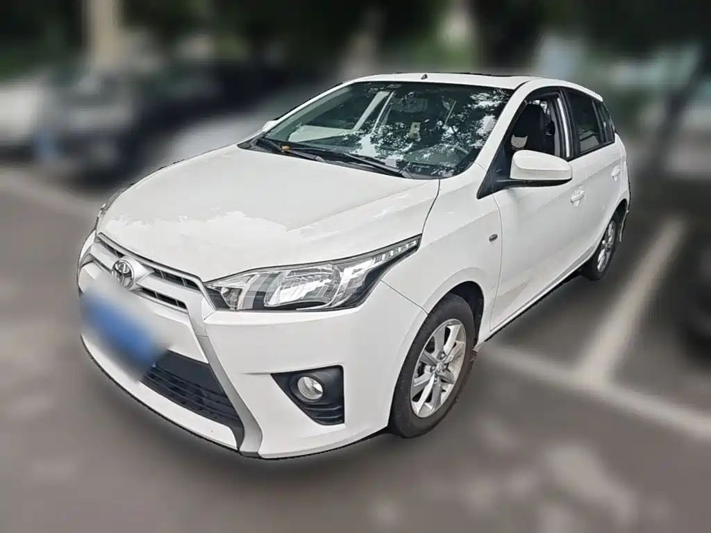 Toyota Yaris L — миниатюра 3
