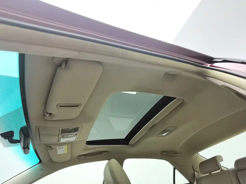 Toyota Reiz — миниатюра 14