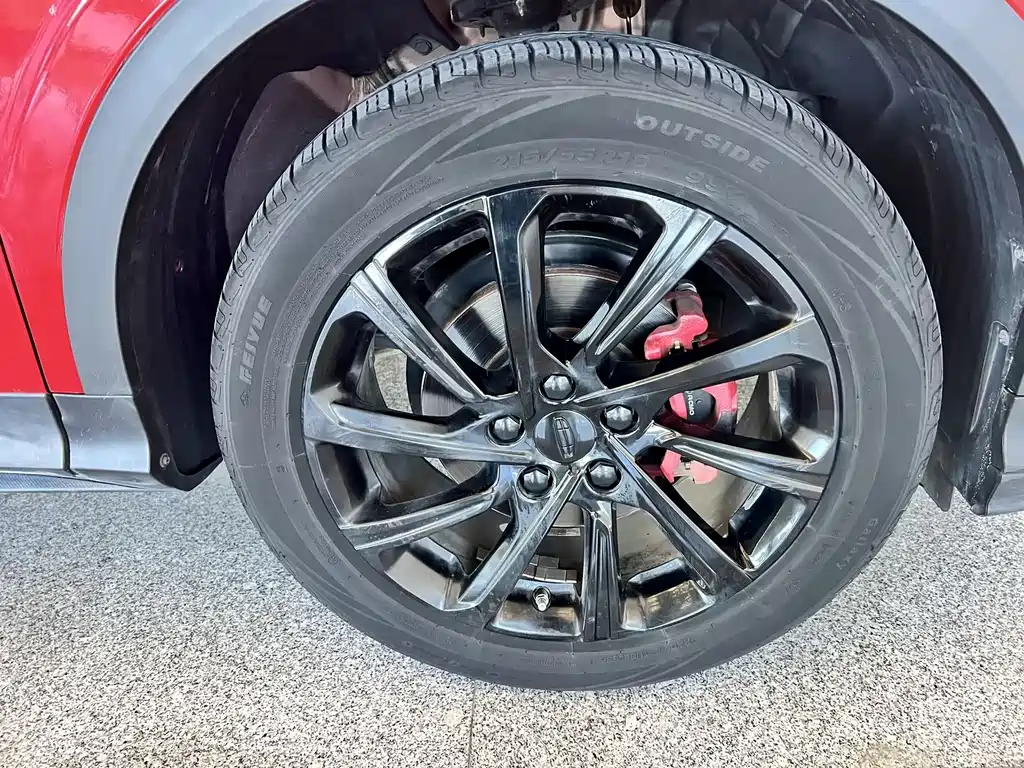 Geely Binyue — миниатюра 25