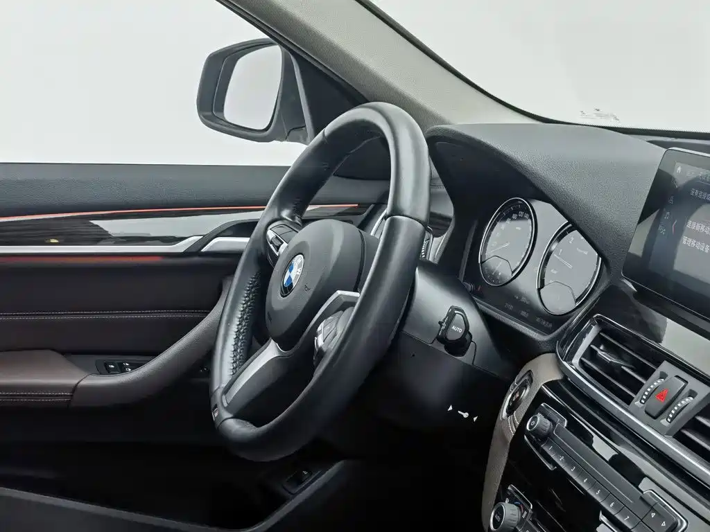 BMW X1 — миниатюра 22