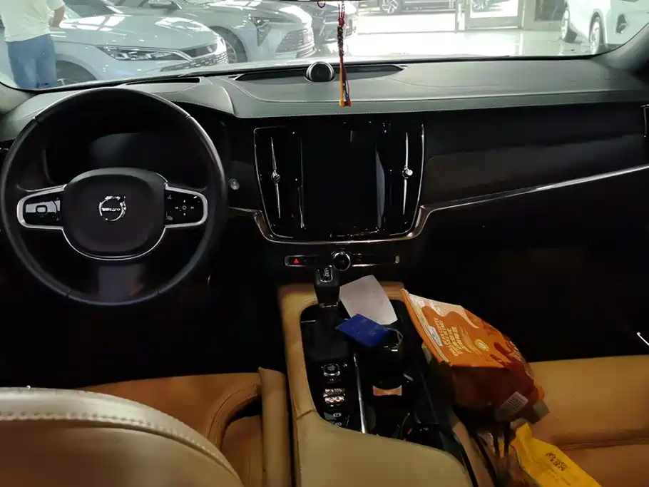 Volvo V90 — миниатюра 12
