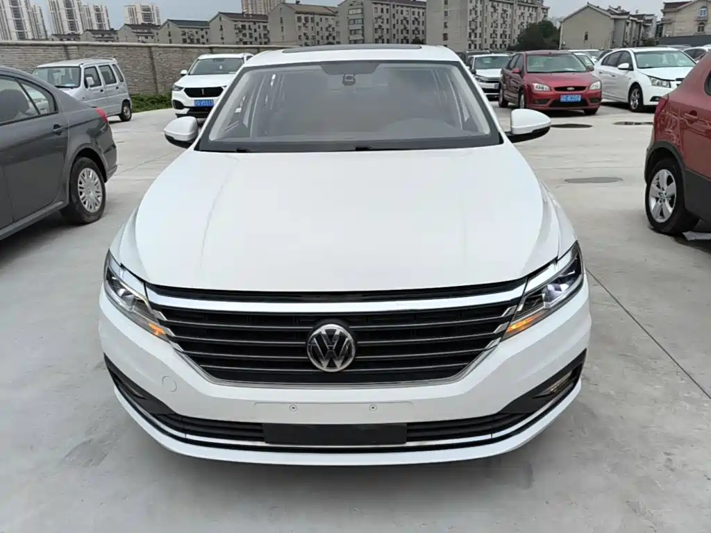 Volkswagen Lavida — миниатюра 3