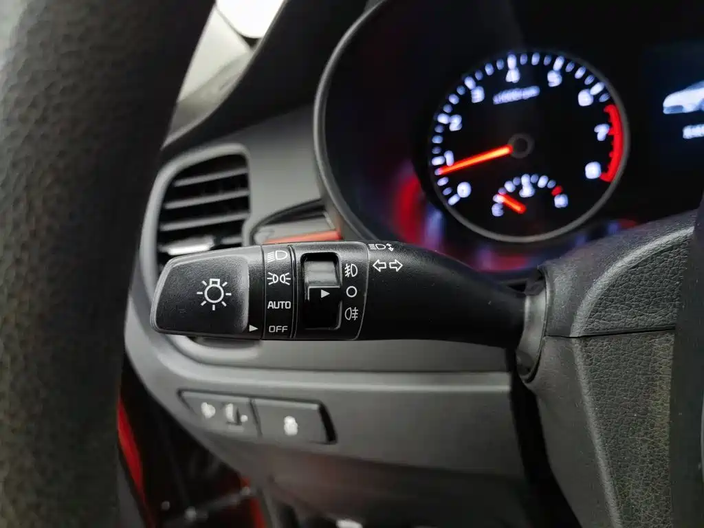 Kia KX Cross — миниатюра 21