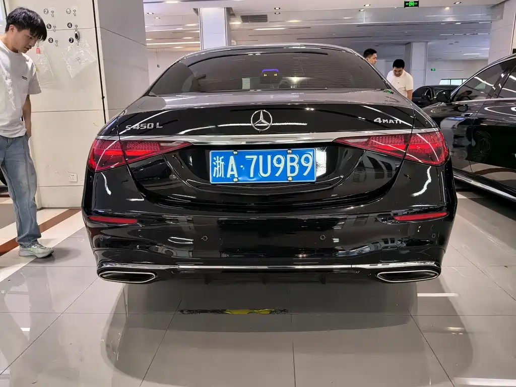 Mercedes-Benz S-Class — миниатюра 12