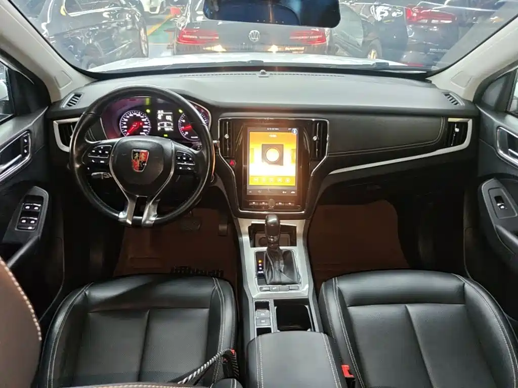 Roewe RX5 — миниатюра 10