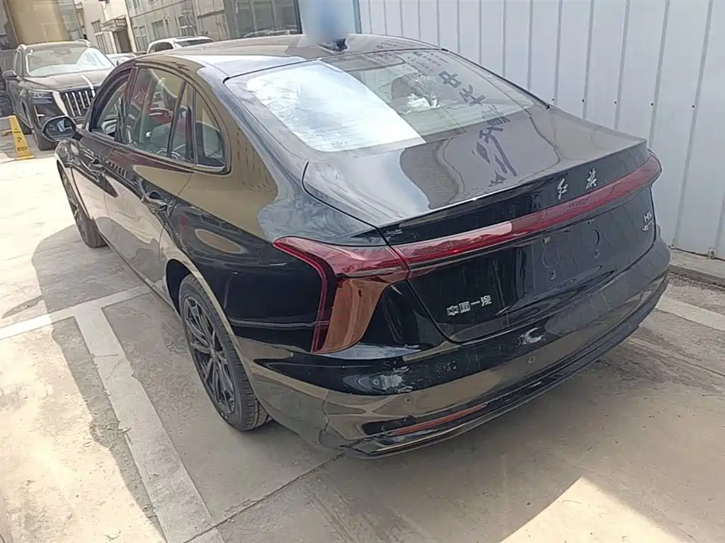 Hongqi H5 2025 2.0T AT