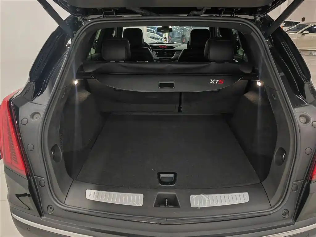 Cadillac XT5 — миниатюра 14