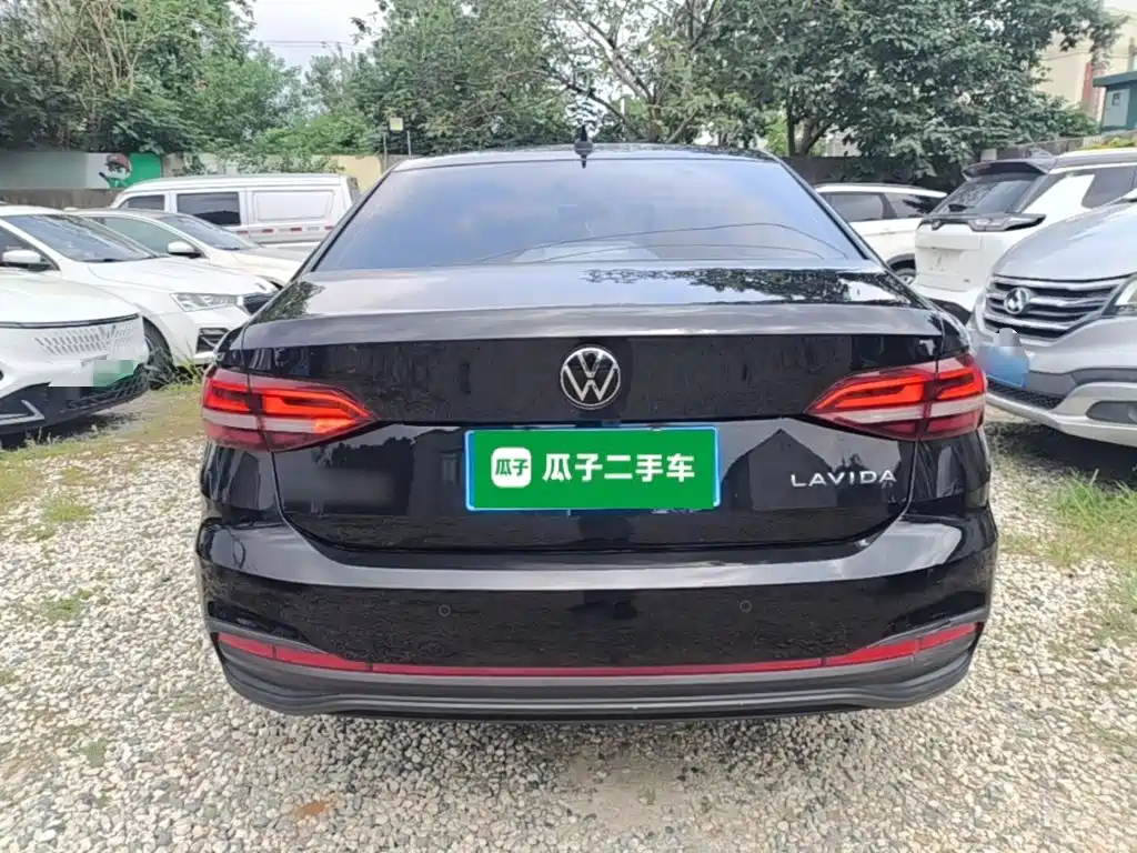 Volkswagen Lavida — миниатюра 6