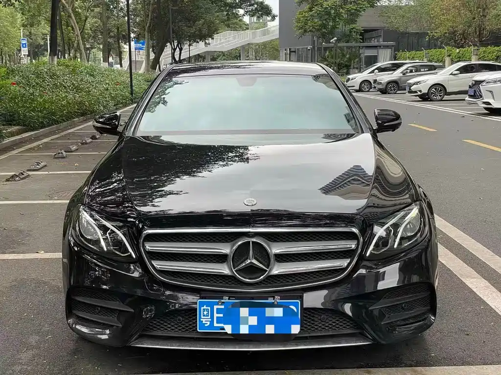 Mercedes-Benz E-Class — миниатюра 2