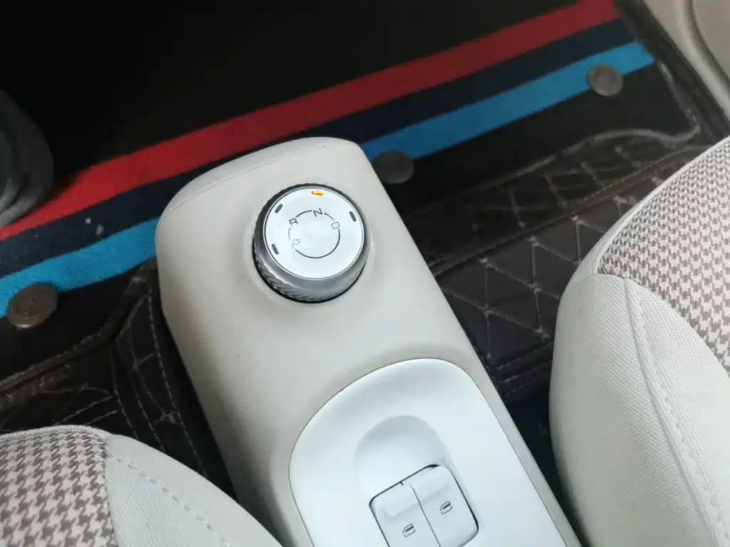 Wuling MINIEV — миниатюра 14
