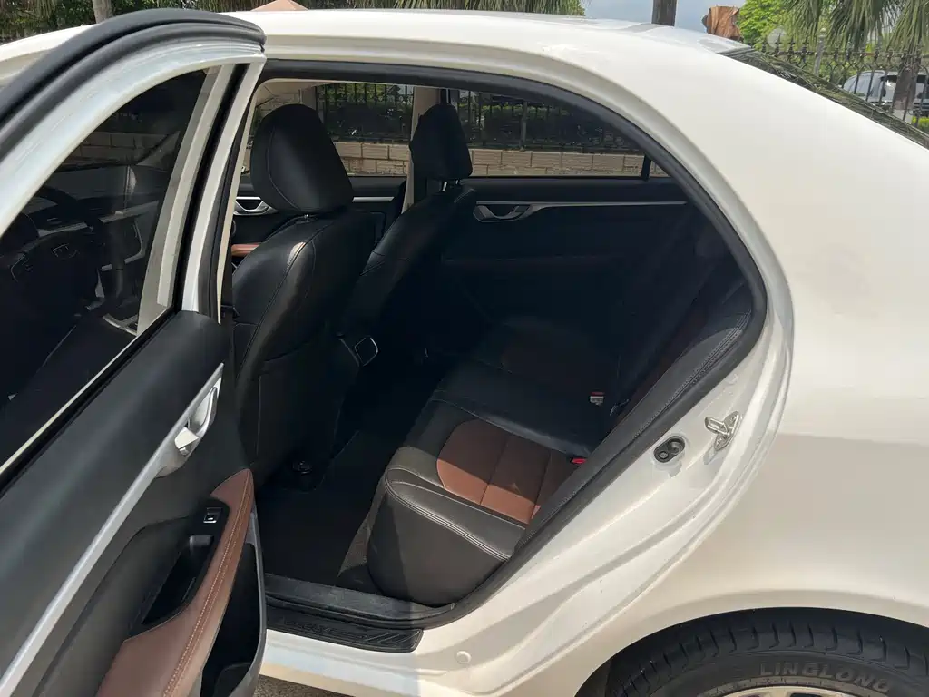 Geely Vision - фото 5