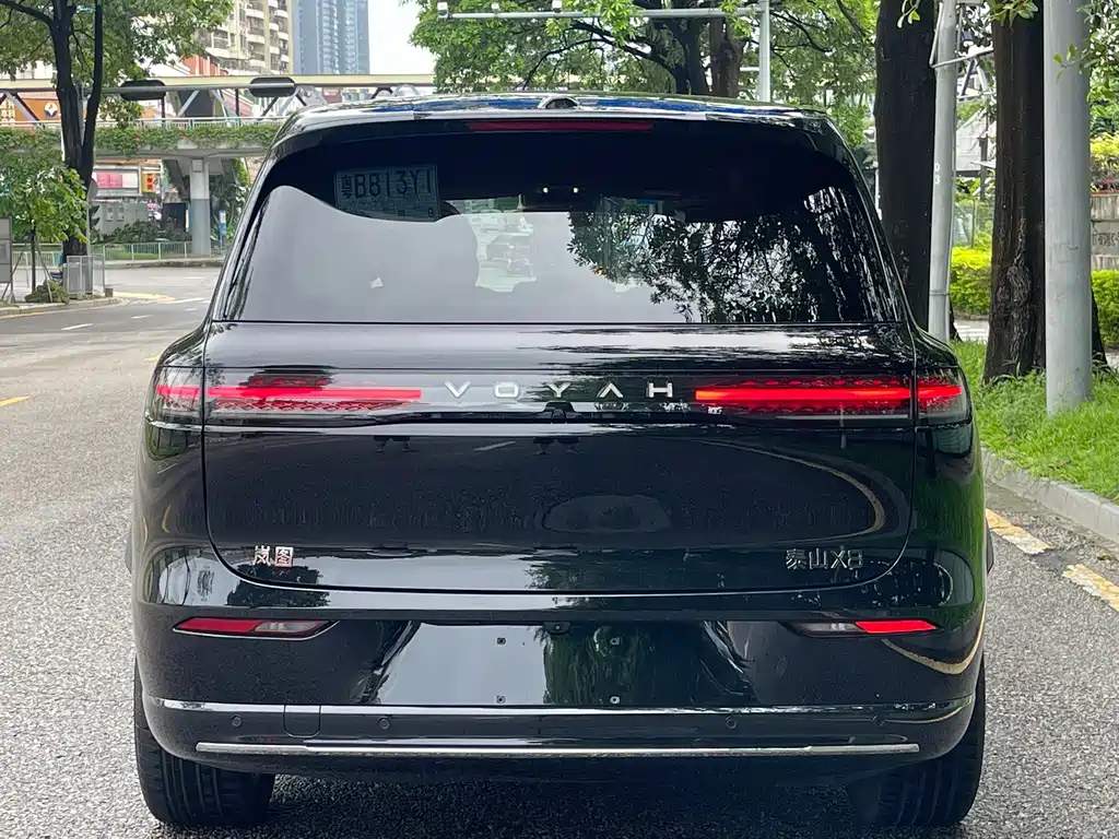 VOYAH Taishan X8 — миниатюра 15