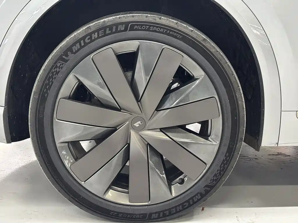 Li Auto Li L8 — миниатюра 14