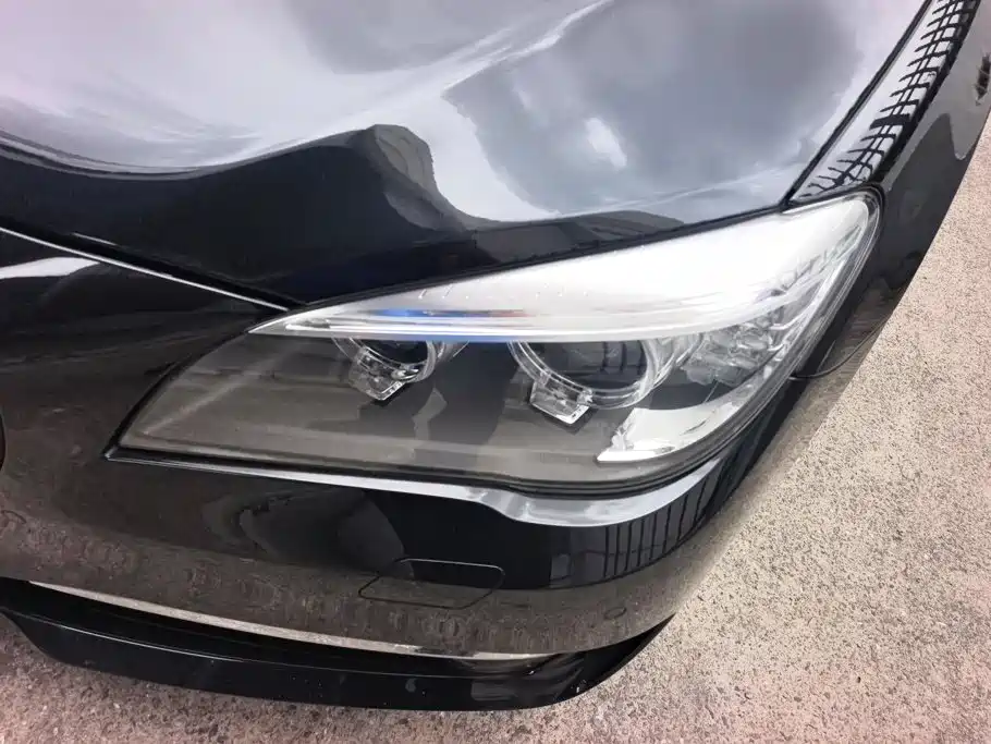 BMW 7 Series — миниатюра 5