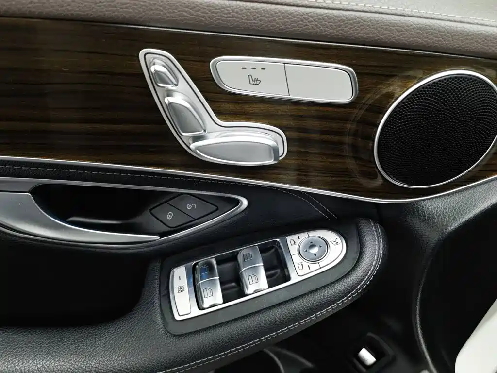 Mercedes-Benz GLC — миниатюра 9