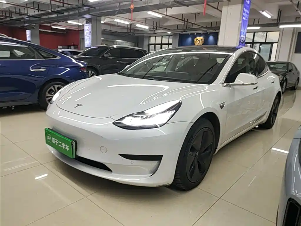 Tesla Model 3 2020