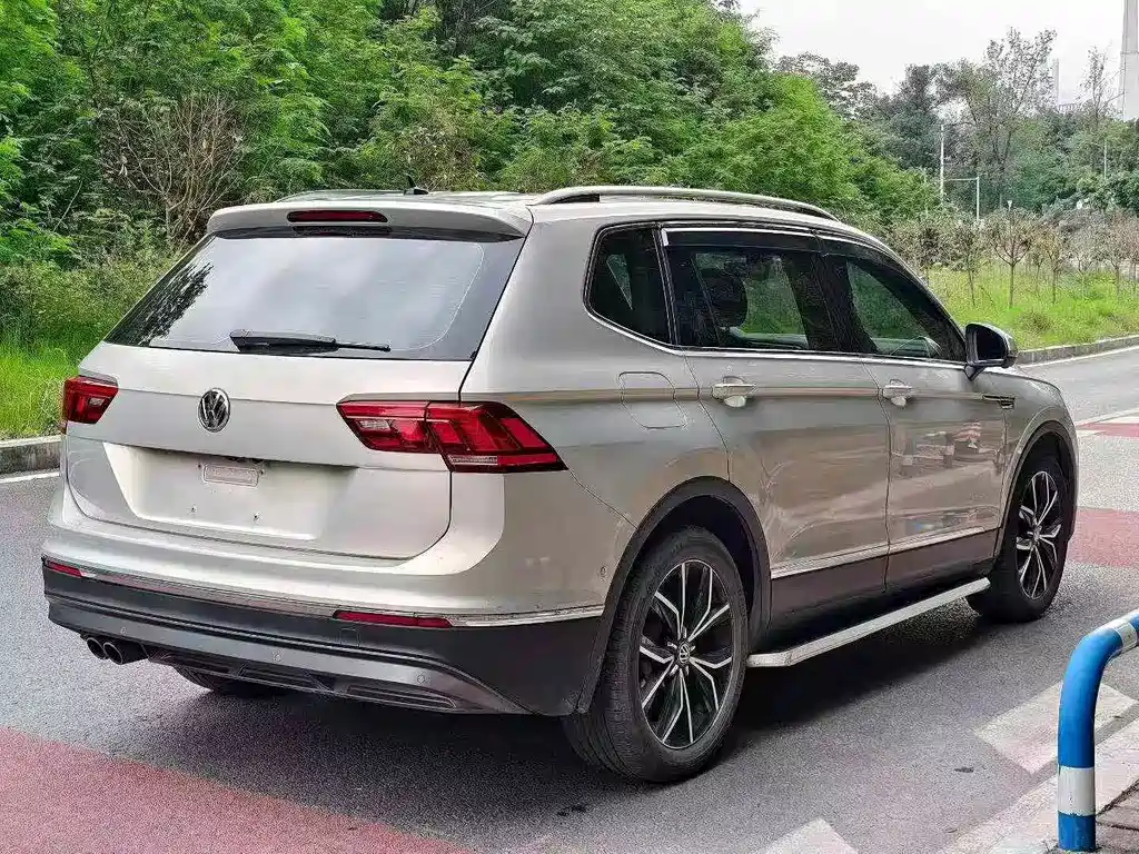 Volkswagen Tiguan L — миниатюра 4