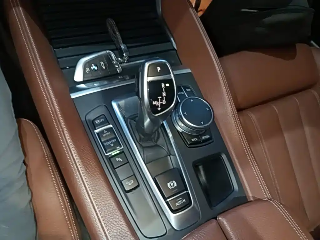 BMW X6 — миниатюра 14