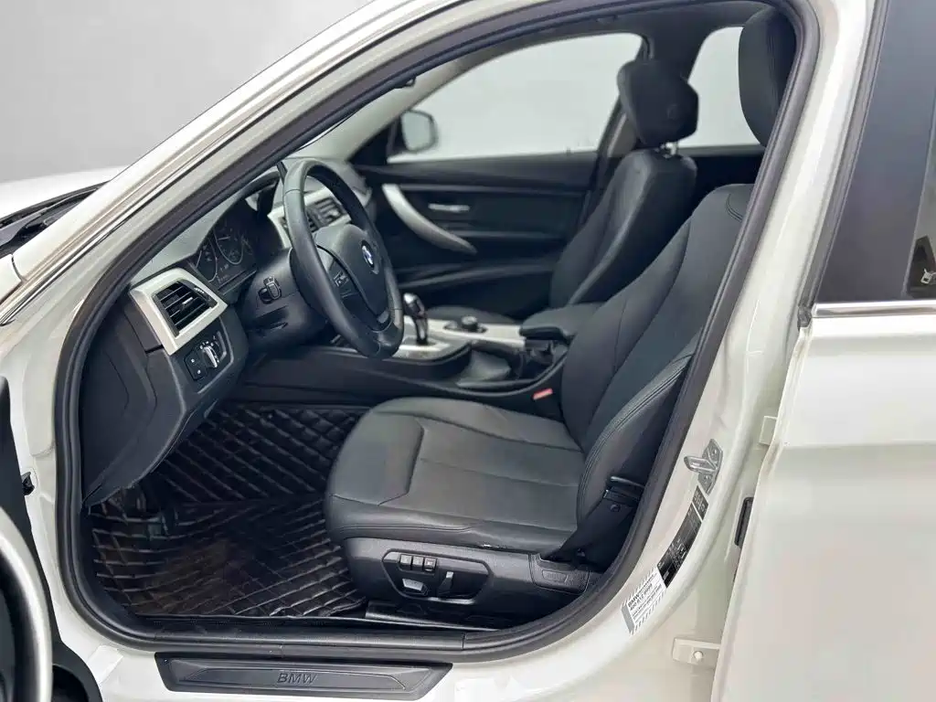BMW 3 Series — миниатюра 11