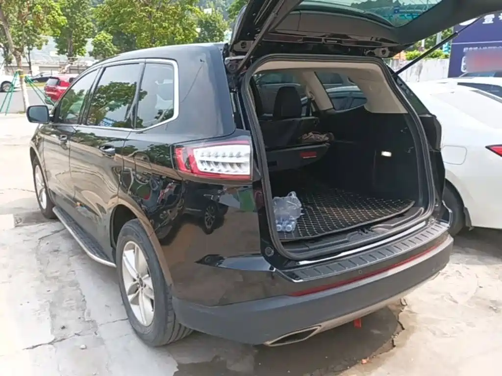 Ford Edge — миниатюра 5