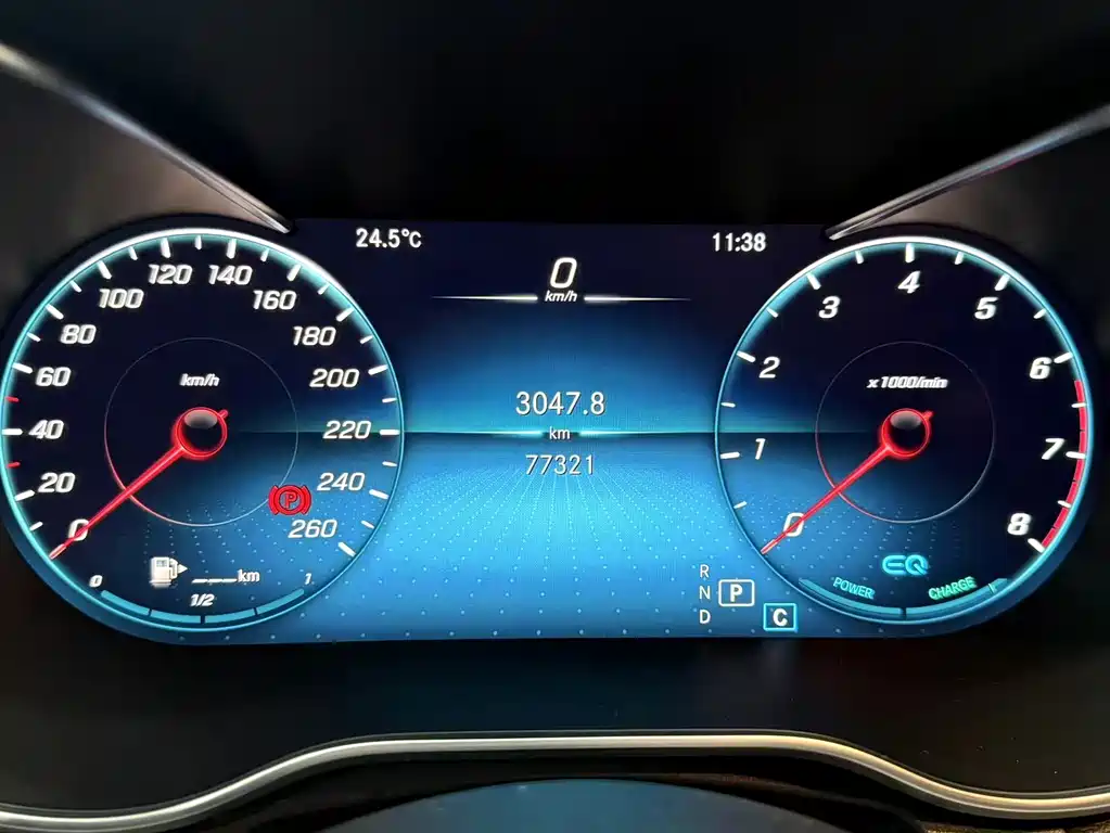 Mercedes-Benz C-Class — миниатюра 12