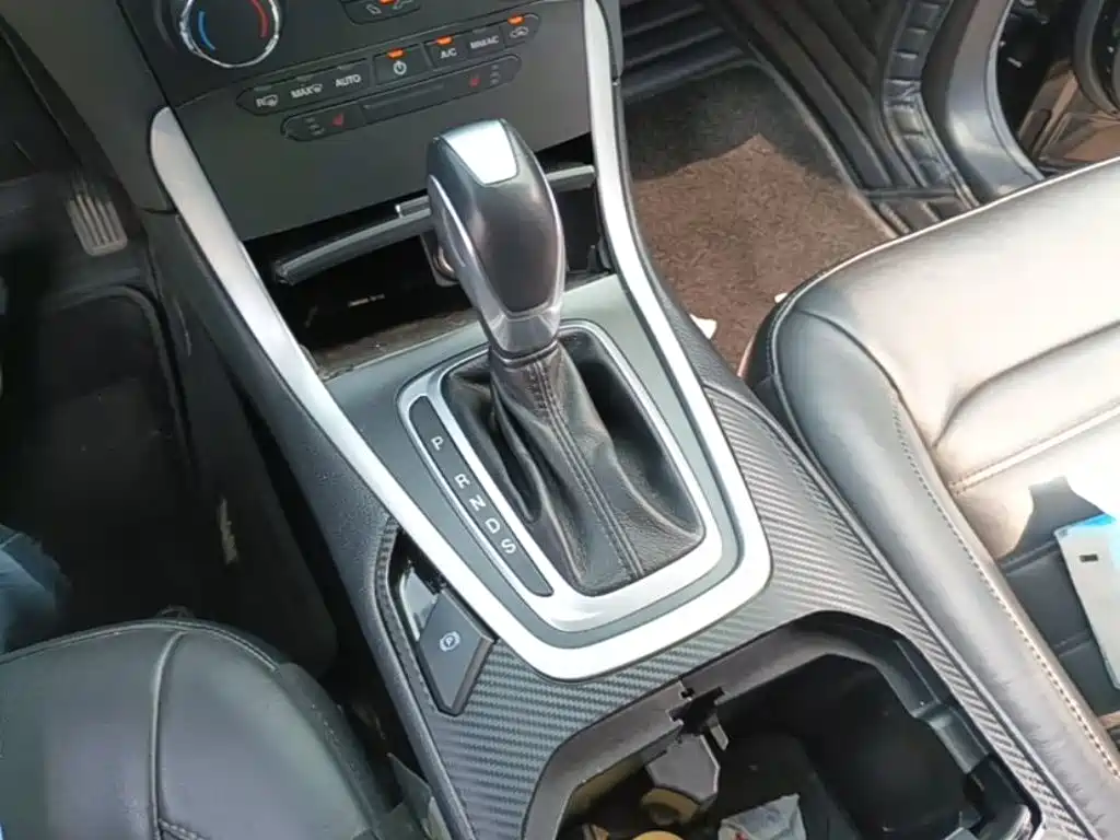 Ford Edge — миниатюра 14