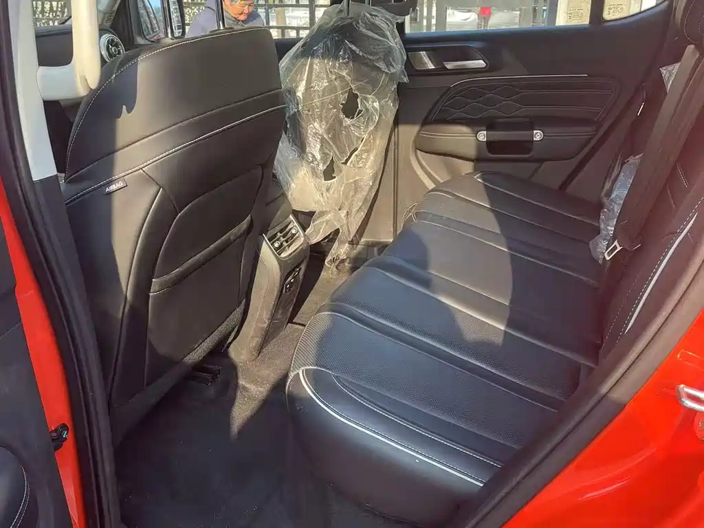 TANK TANK 300 NEW ENERGY