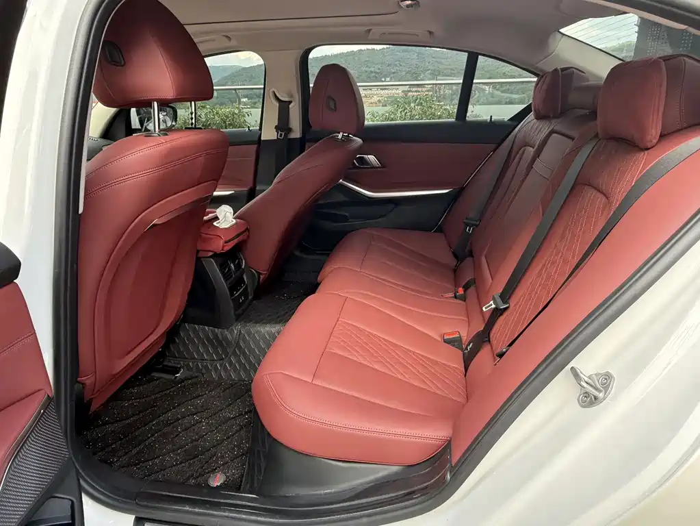 BMW i3 — миниатюра 6