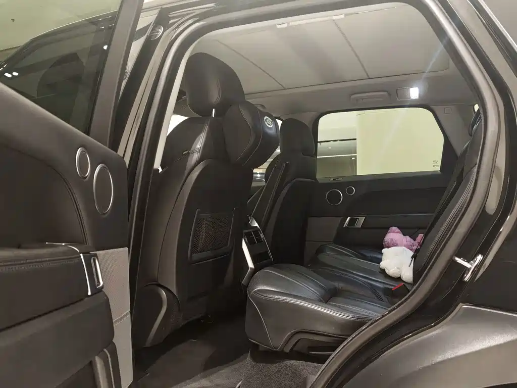 Land Rover Sport — миниатюра 5