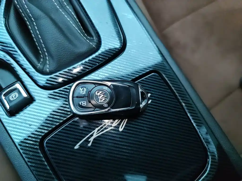 Buick Regal — миниатюра 9