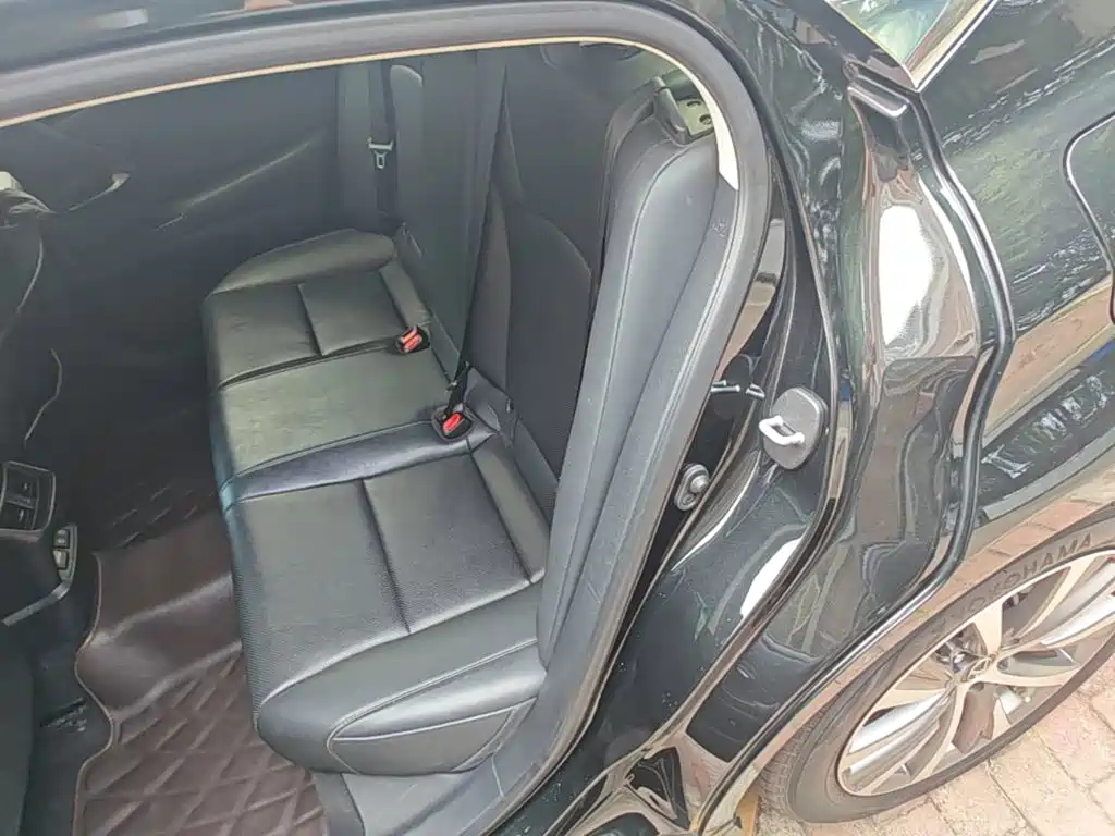 Lexus ES — миниатюра 17