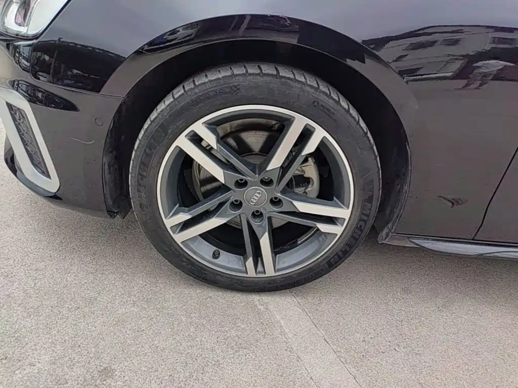 Audi A4L — миниатюра 23