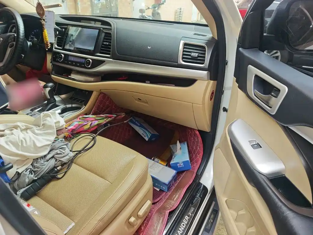 Toyota Highlander — миниатюра 18