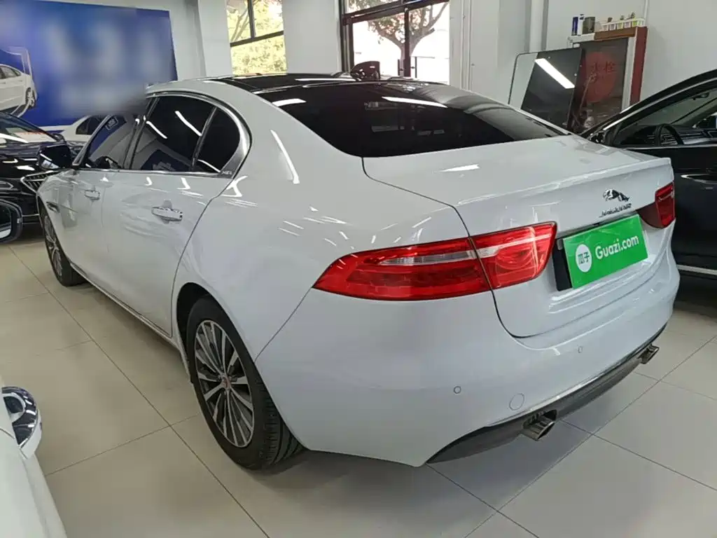 Jaguar XEL — миниатюра 5