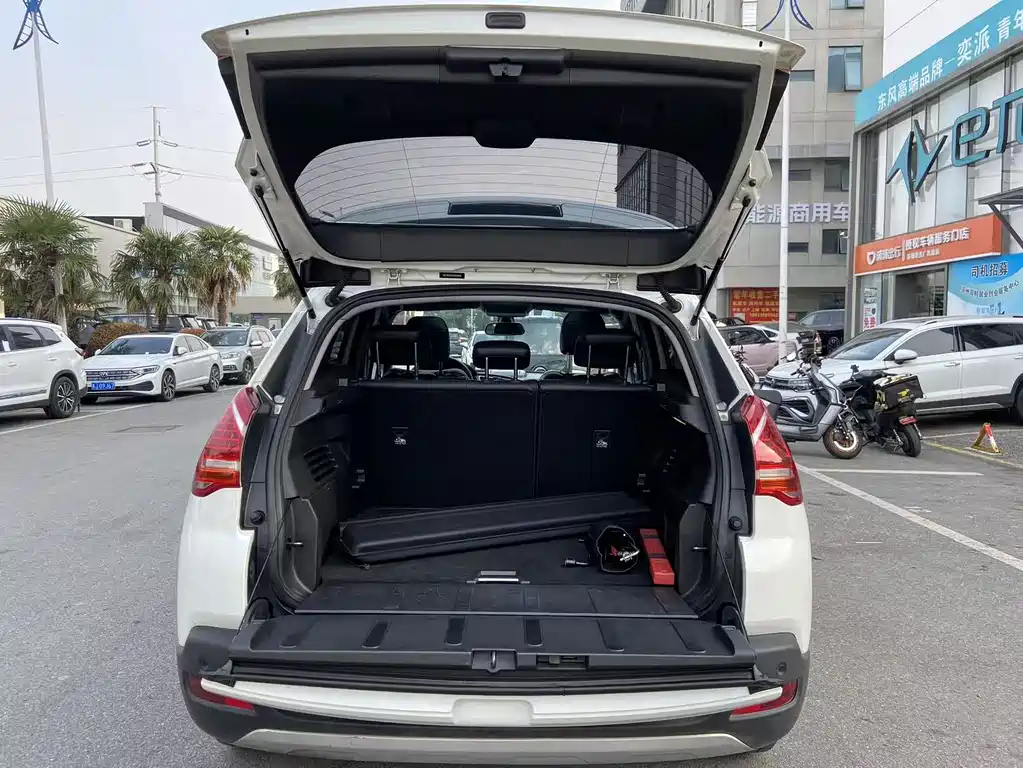 Peugeot 3008 — миниатюра 8