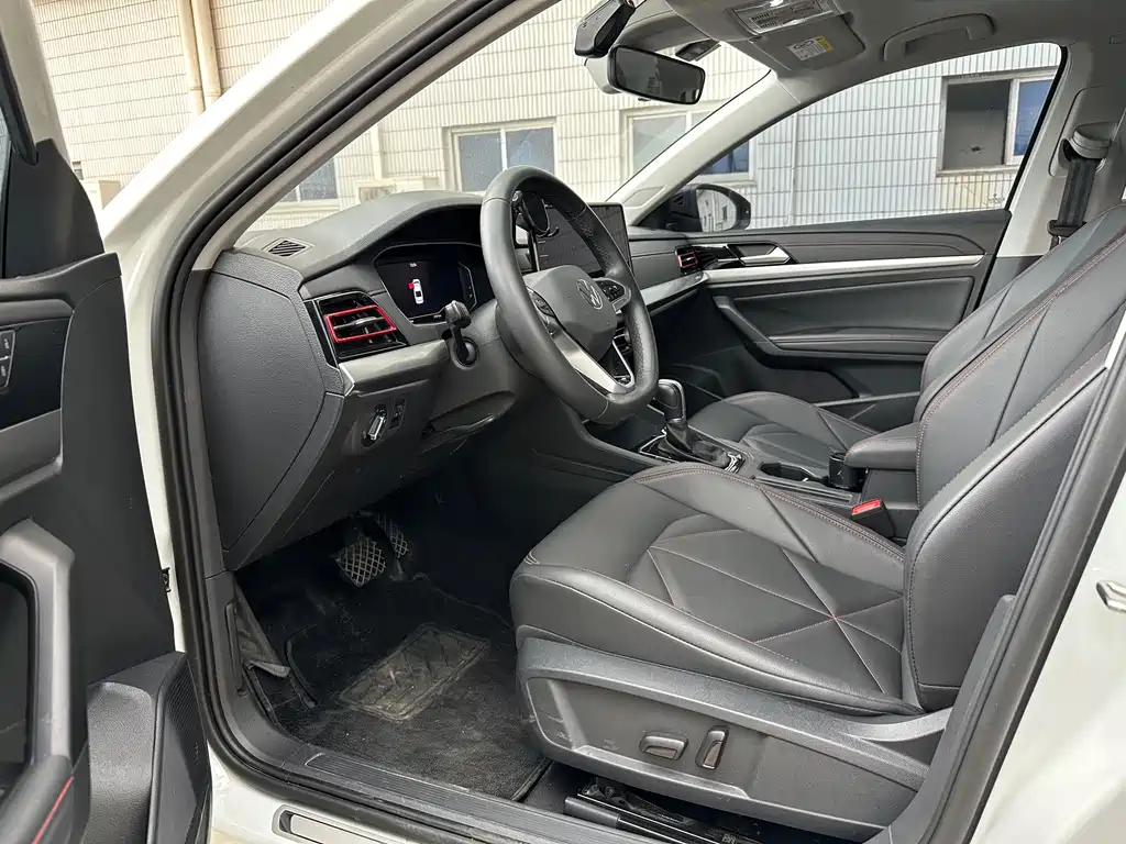 Volkswagen Lavida — миниатюра 6