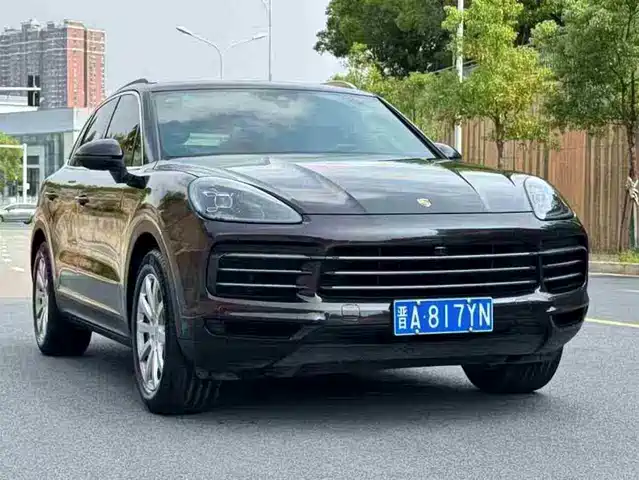 PORSCHE CAYENNE 2019