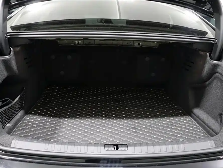 Audi A6L — миниатюра 15