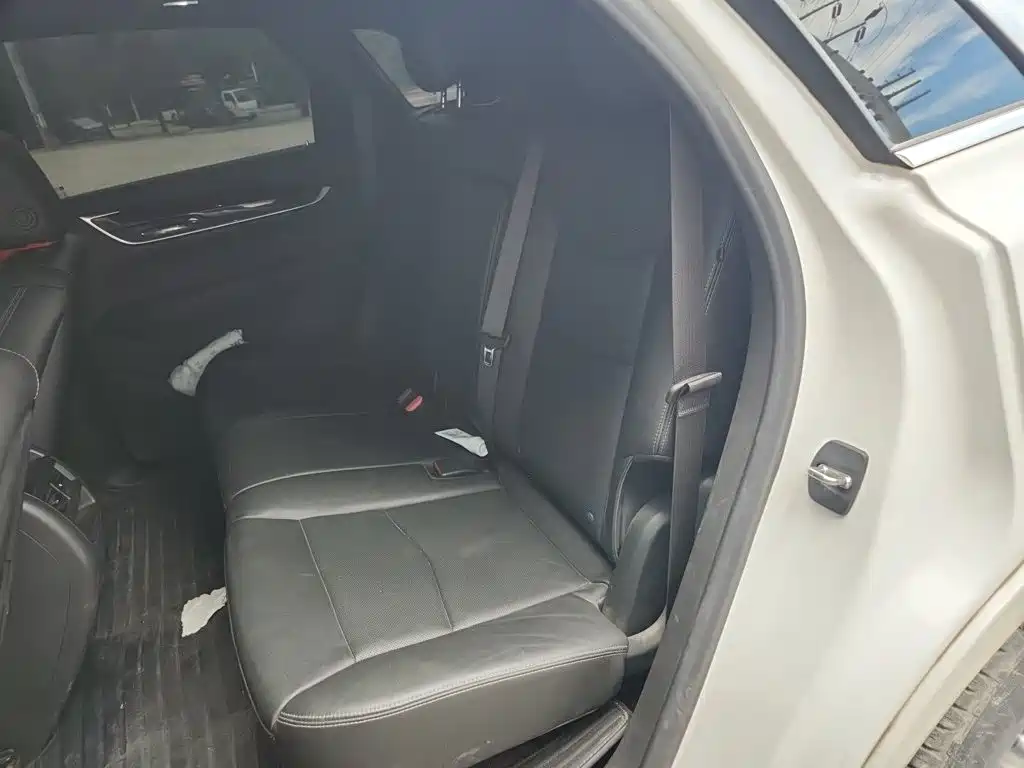 Cadillac XT5 — миниатюра 13