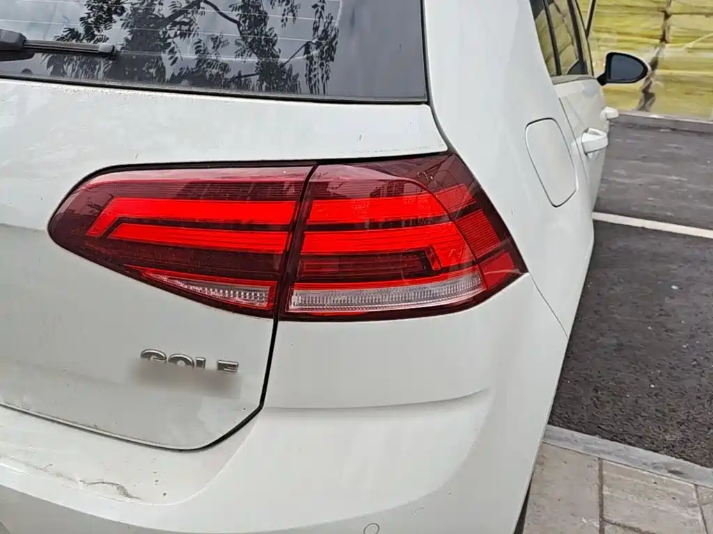 Volkswagen Golf — миниатюра 8