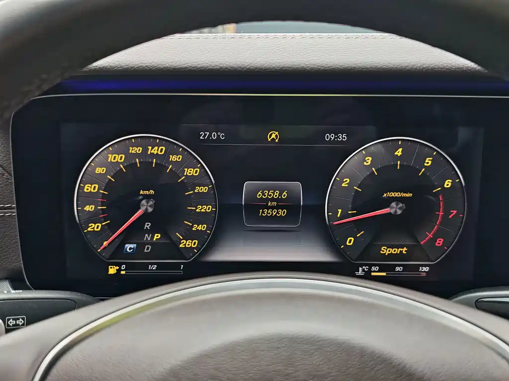 Mercedes-Benz E-Class (Import) — миниатюра 8