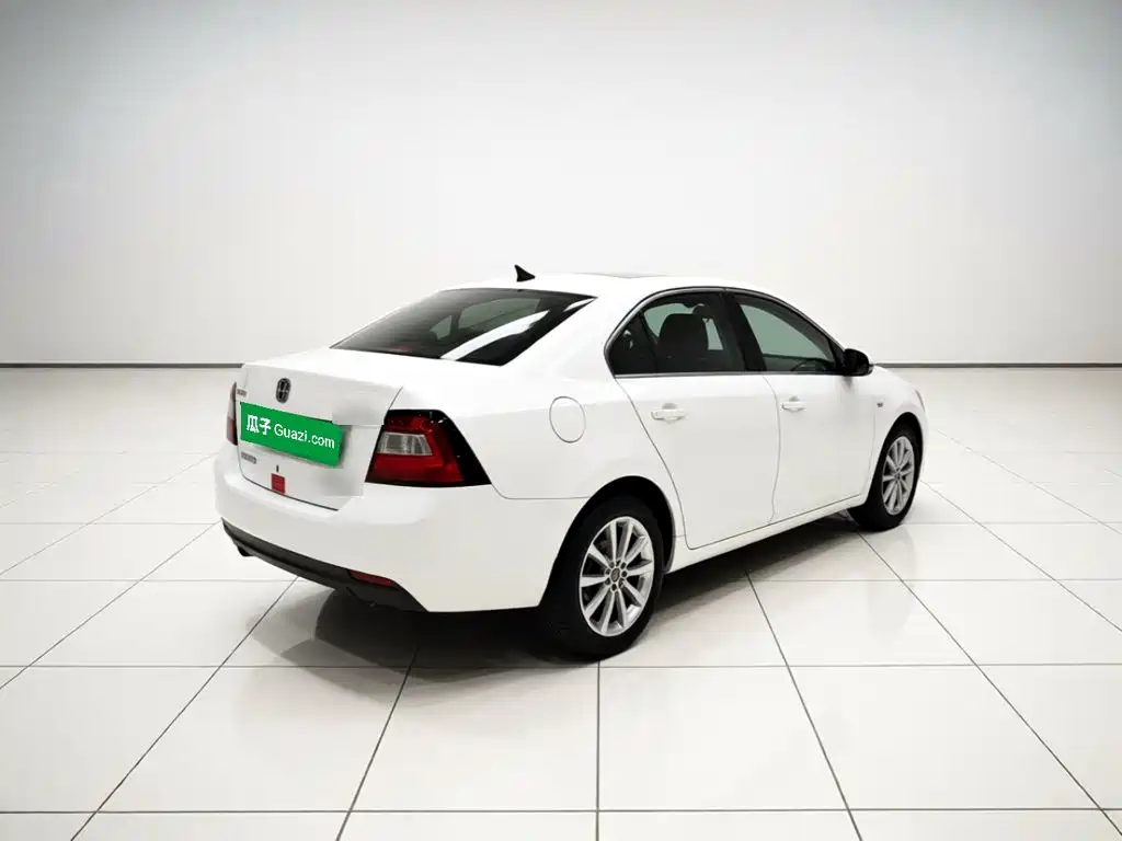 Skoda Rapid — миниатюра 6