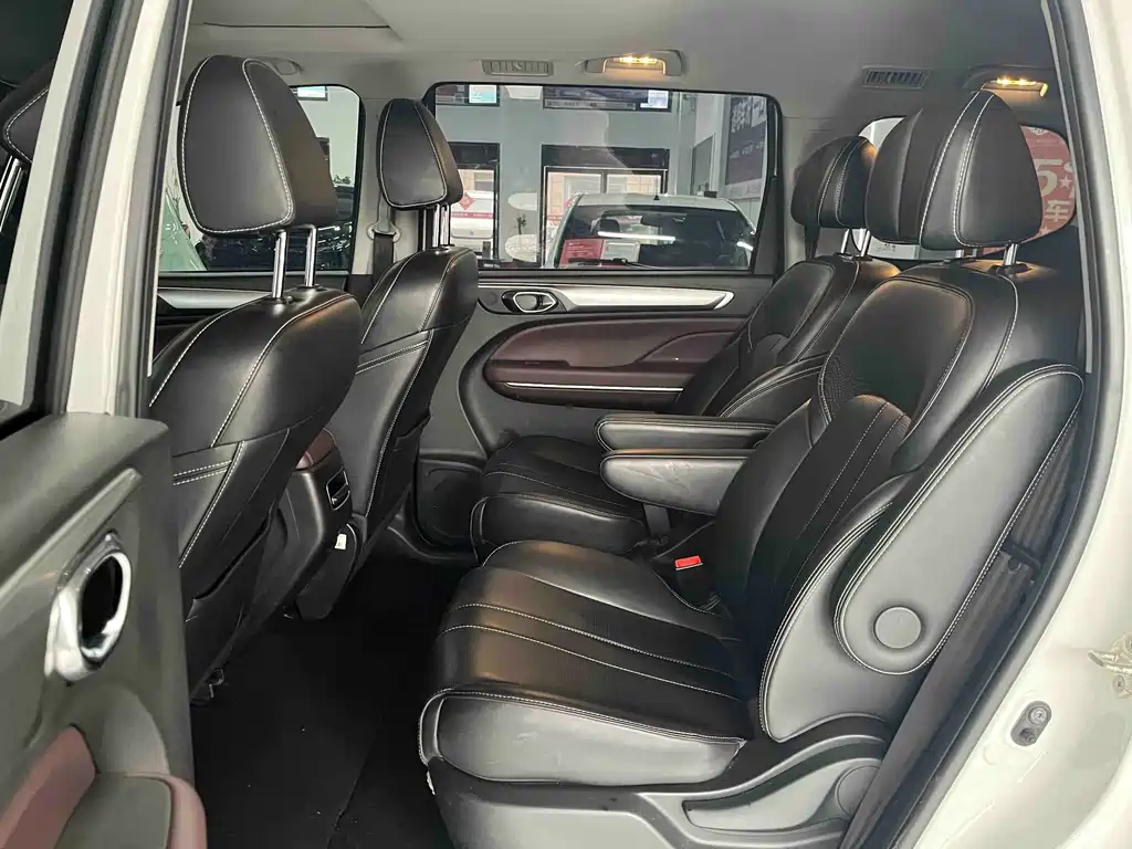 GAC Motor Trumpchi M6 — миниатюра 4