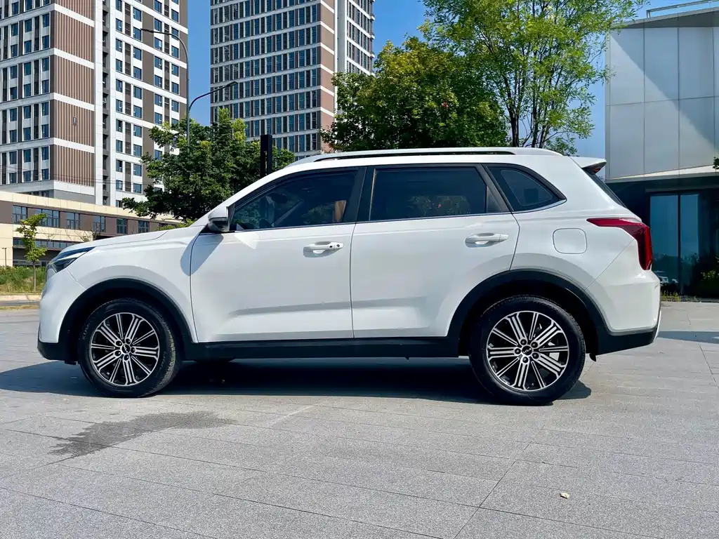 Kia Sportage - фото 23