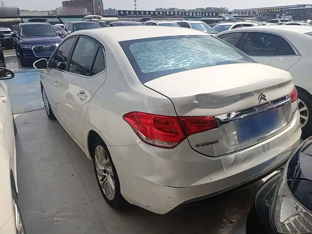 Citroen C4L — миниатюра 5