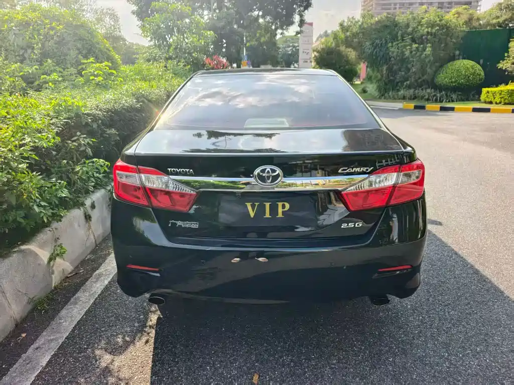 Toyota Camry — миниатюра 9