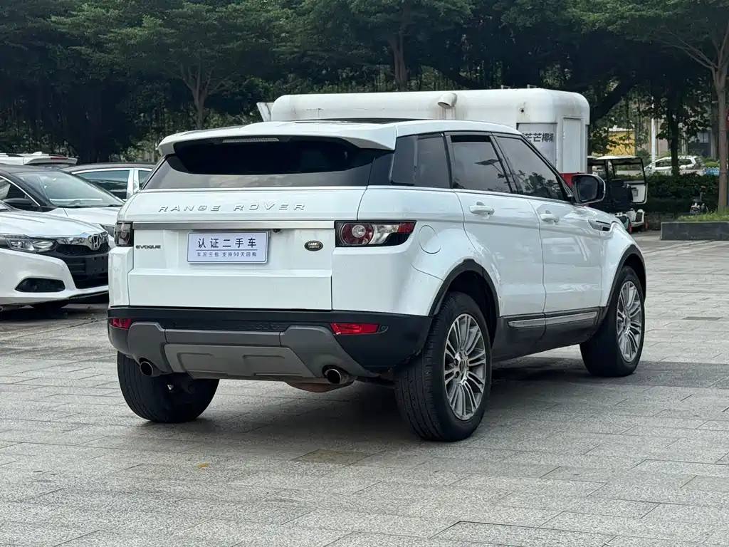 Land Rover Evoque (Import) — миниатюра 9