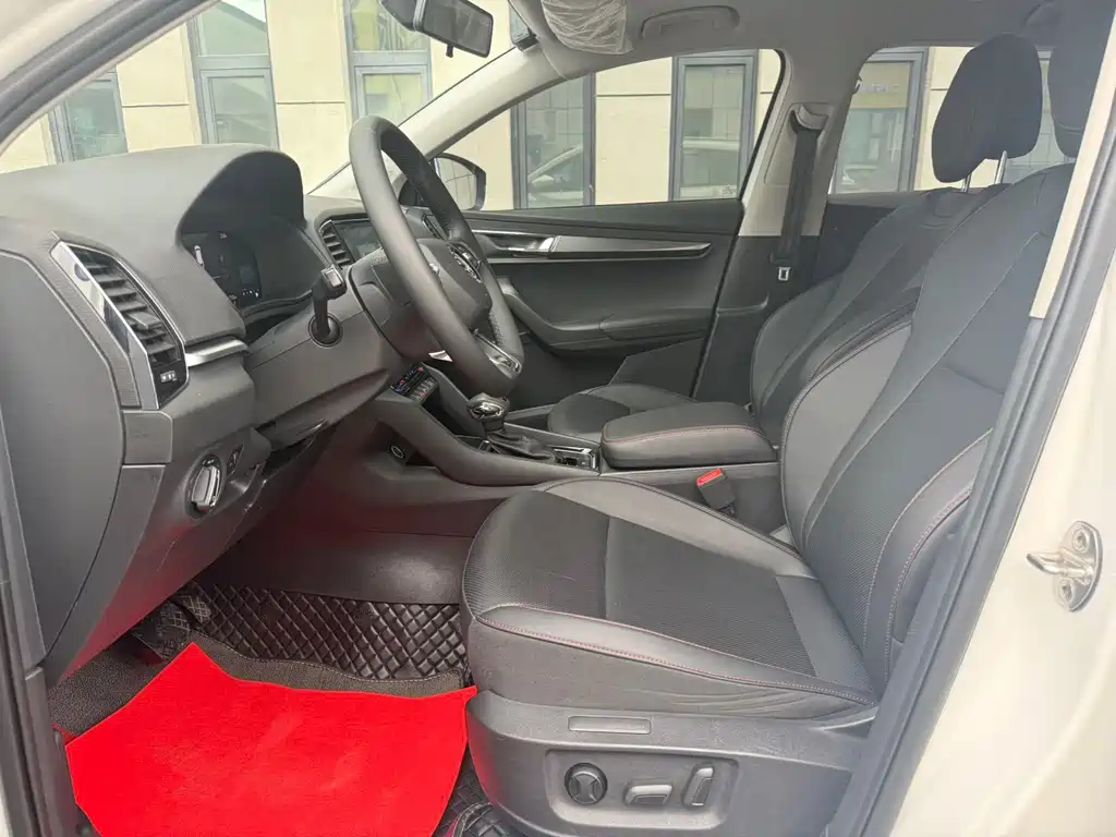 Skoda Karoq — миниатюра 7